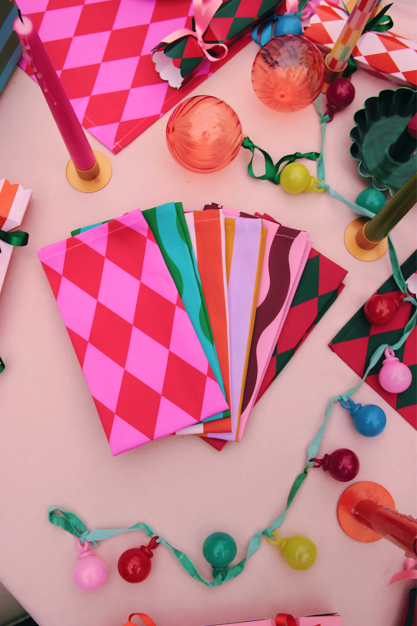 Pink & Maroon Placemat/Napkin x 2 (Ships September)-Top 30 Christmas-Little Fish Co.