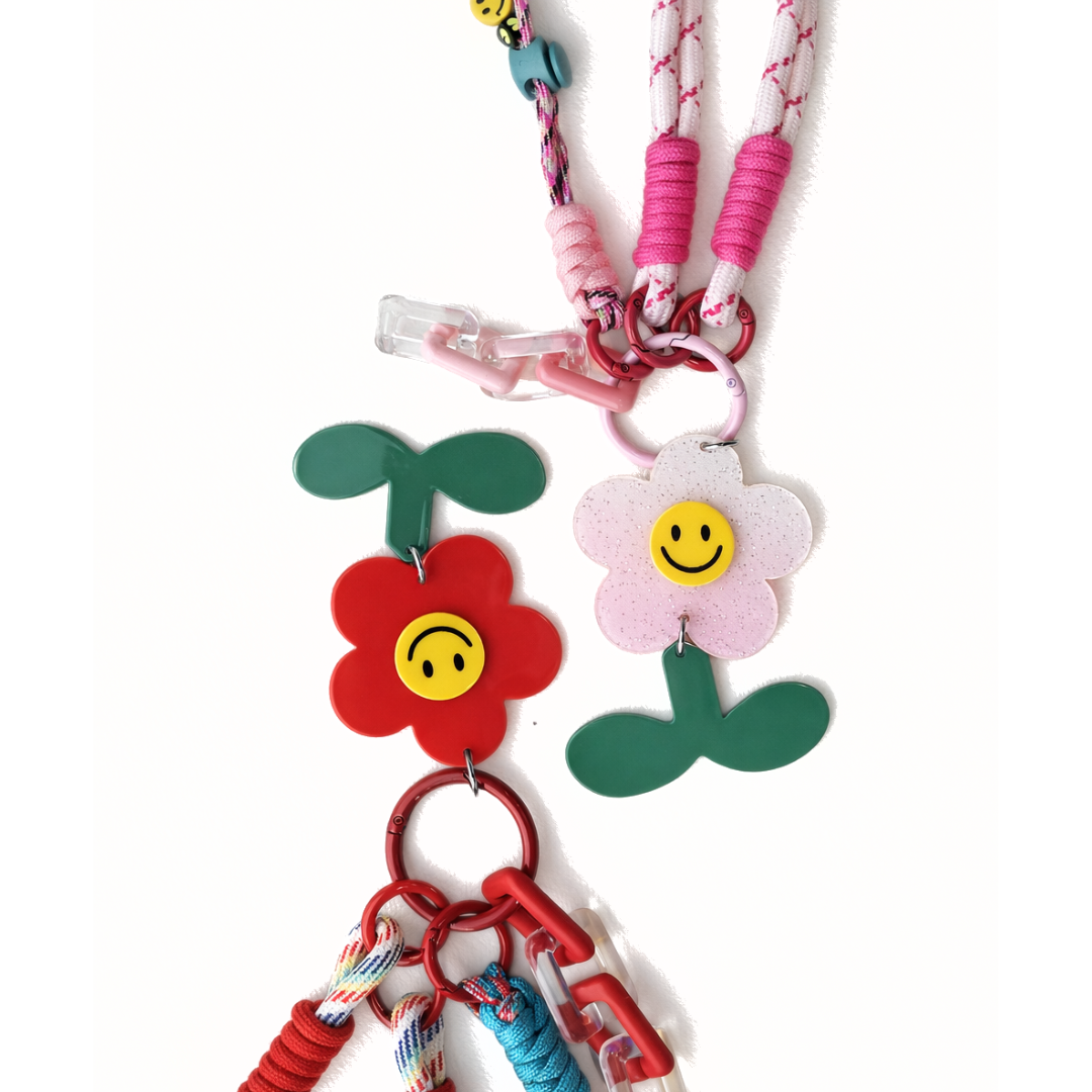 Flower with petals keycharm