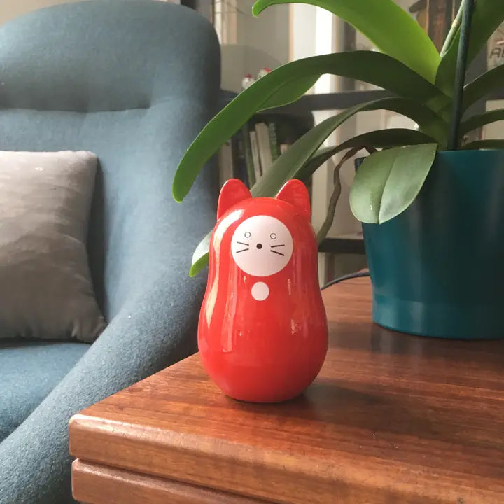Daruma-Neko (Red): Good Life. Achieve Your Goal!