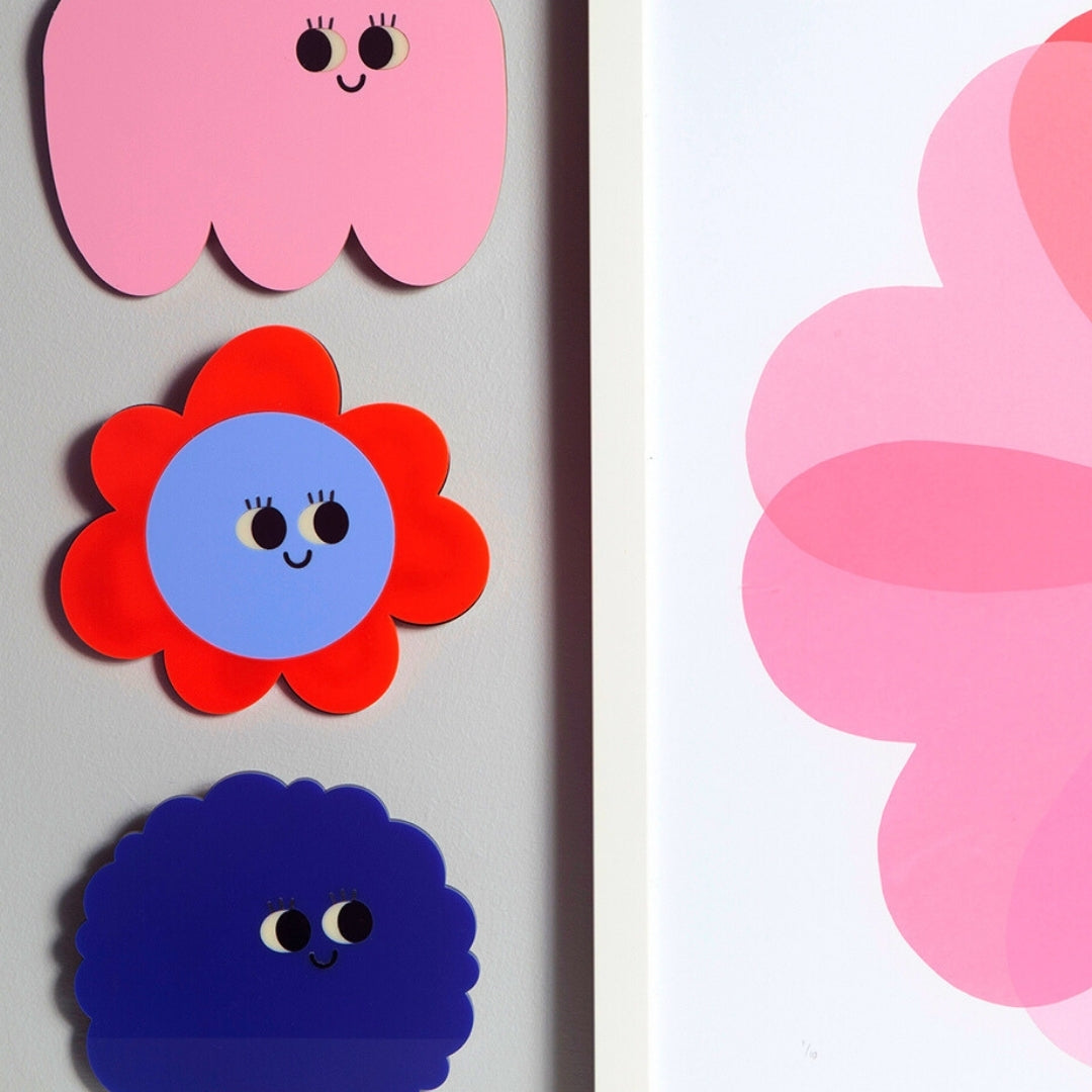 Lola Wall / Magnet smile in Red / Cornflower-New Arrivals 2025-Little Fish Co.