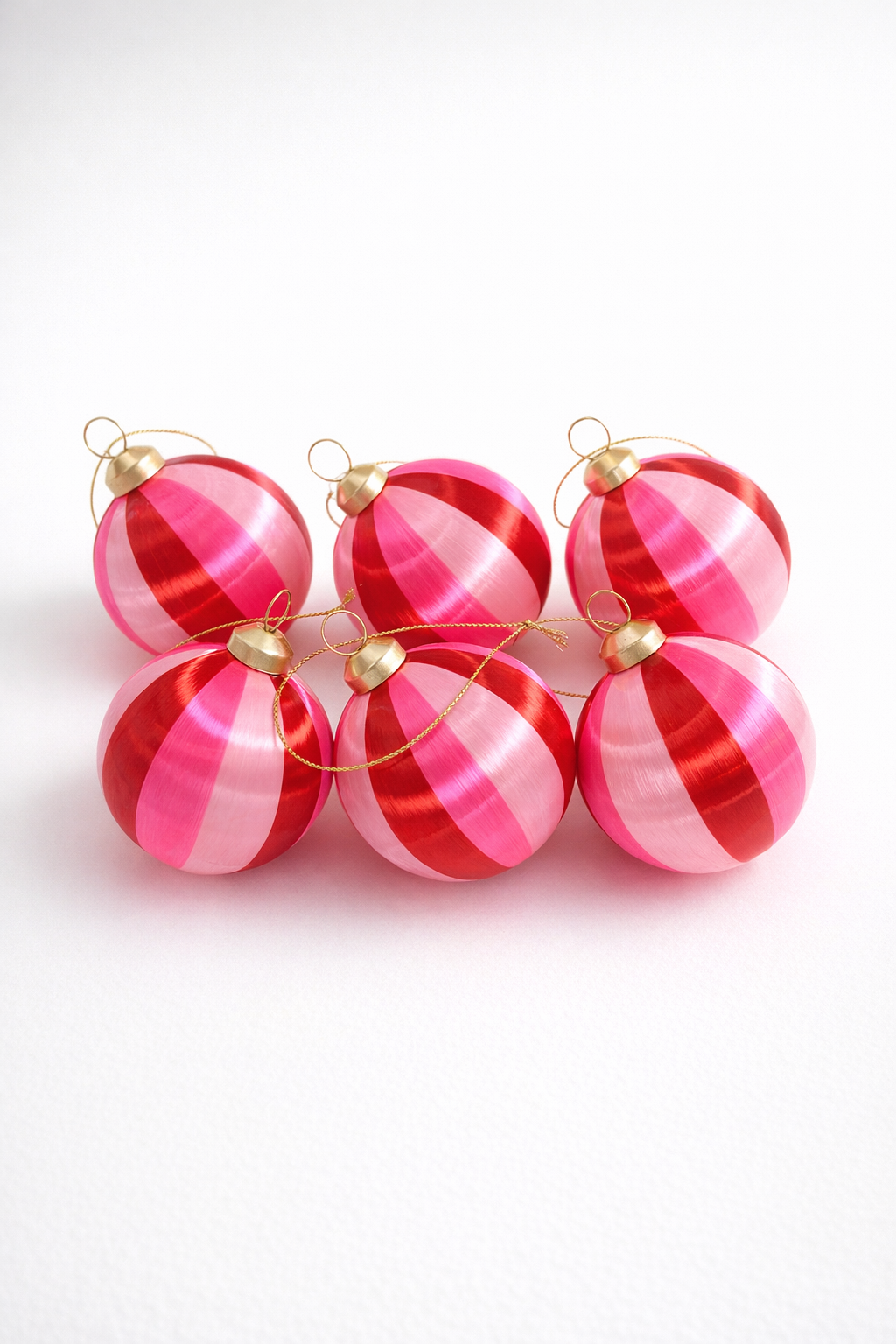 Silk Baubles Pack of 6 Strawberry swirl - Preorder
