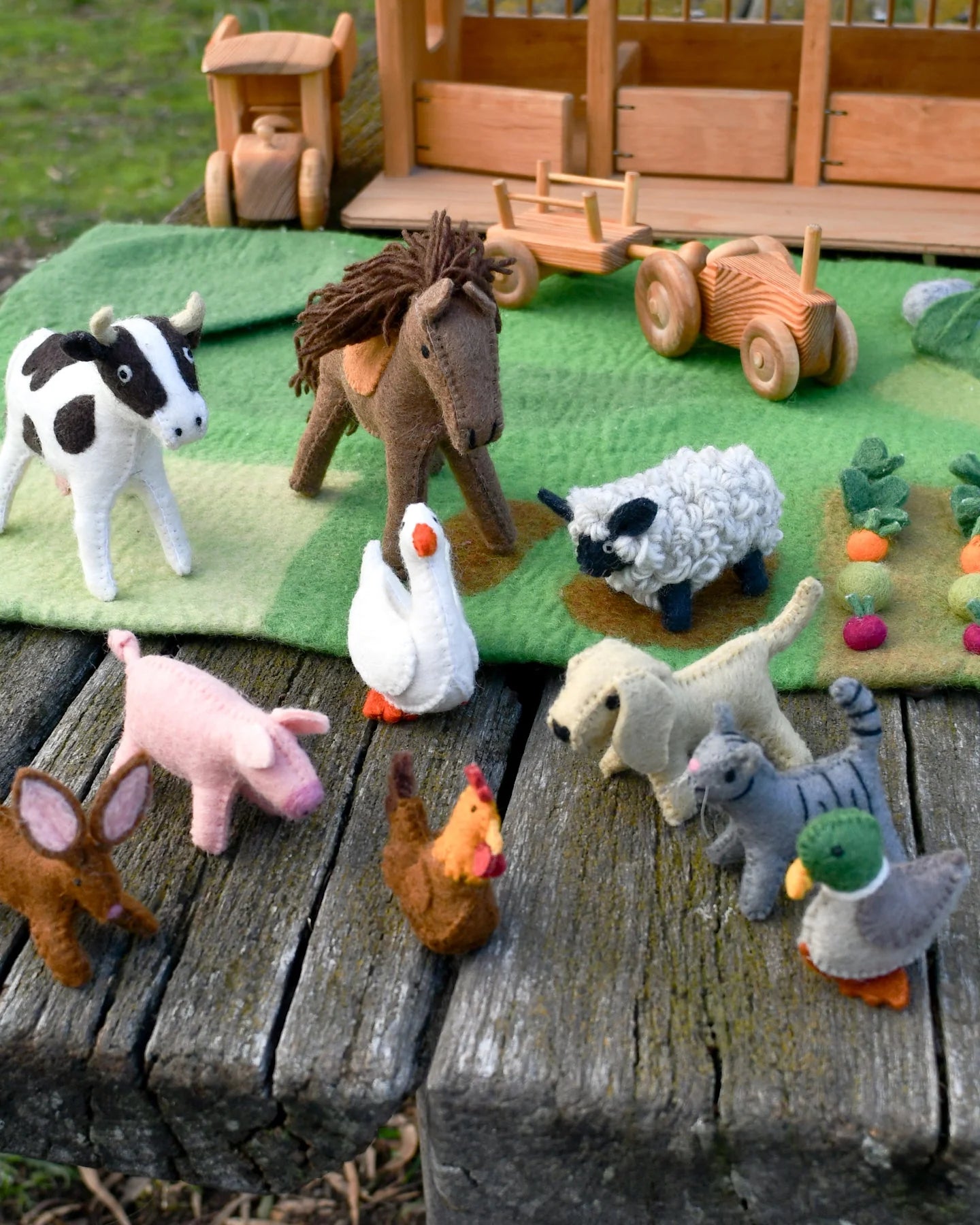 Felt Farm animal toys set of 10-Little Fish Co.