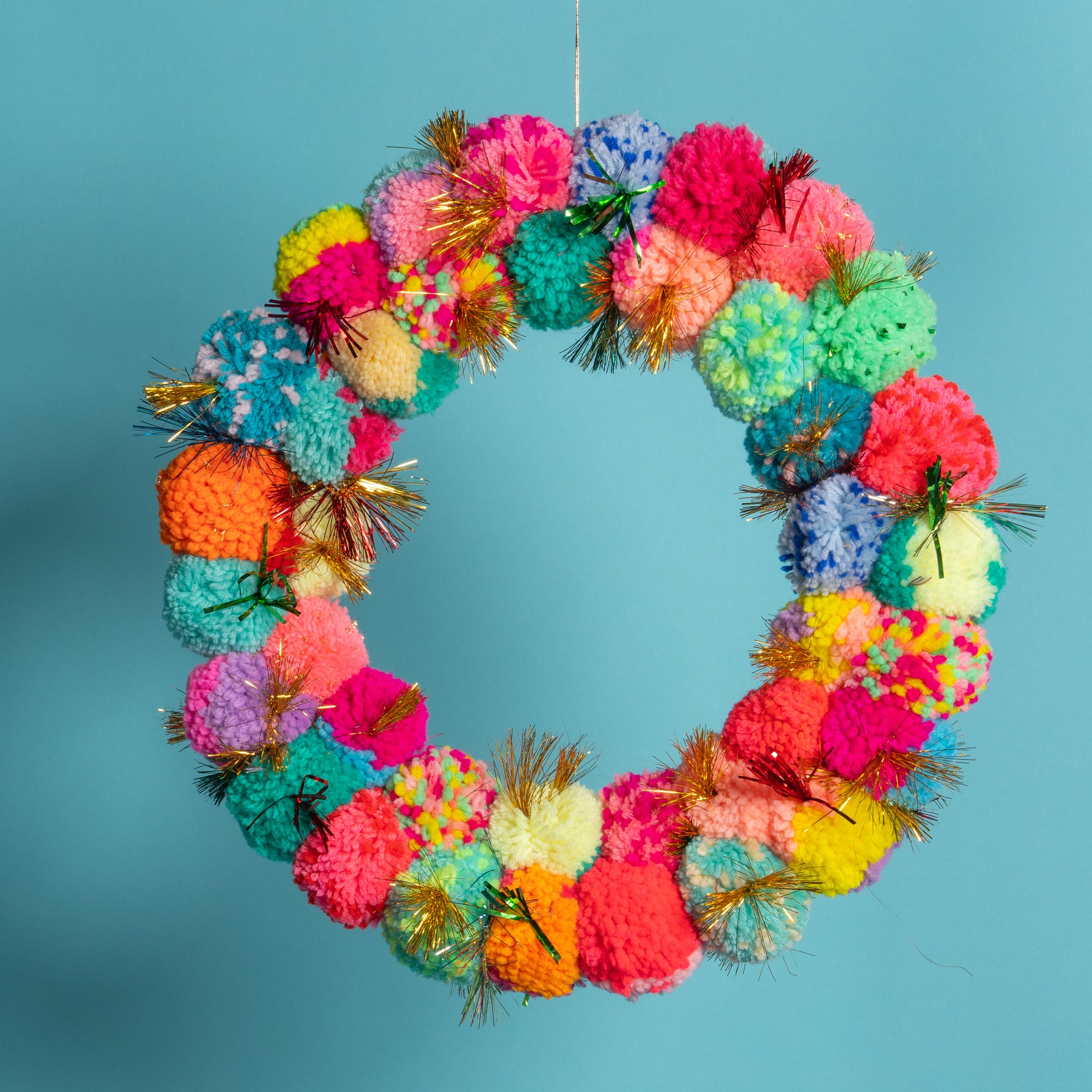 Small Pom Pom wreath with metallic - Multi-Little Fish Co.