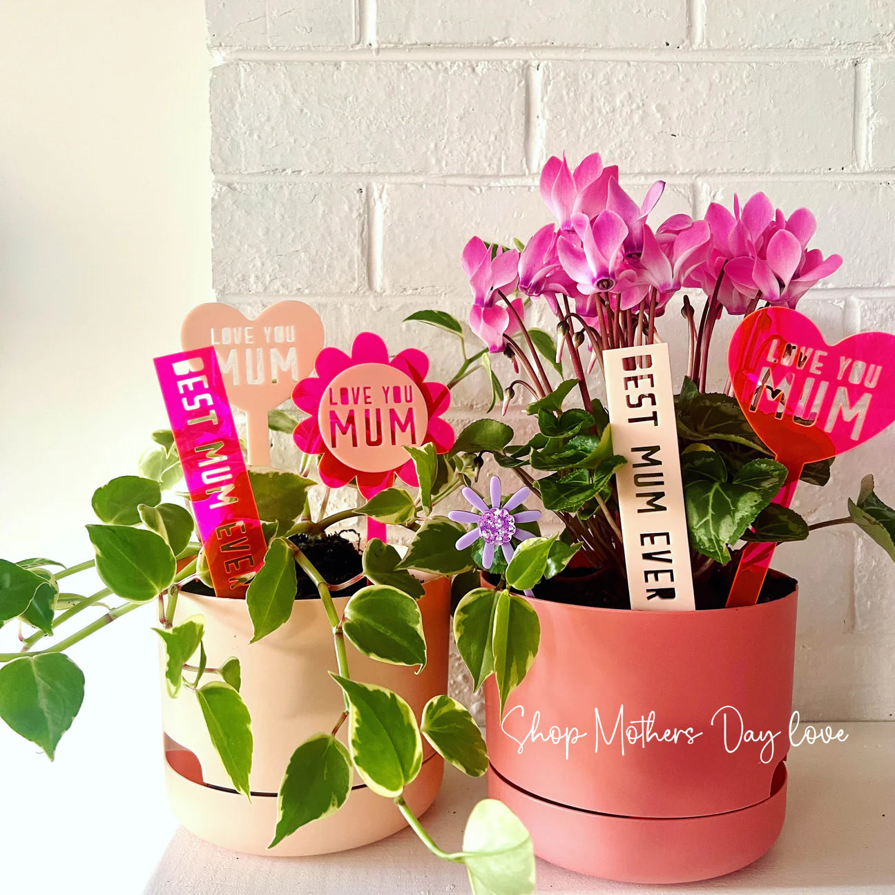 Love you mum plant heart stakes-Little Fish Co.