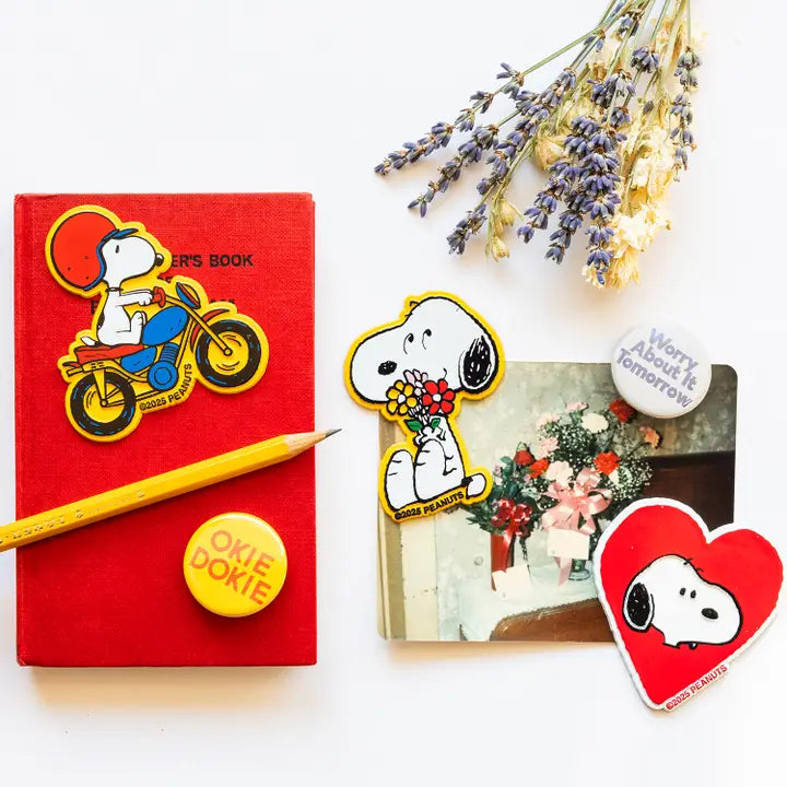 3P4 X Peanuts® - Snoopy Heart Classic Fridge Magnet-Little Fish Co.