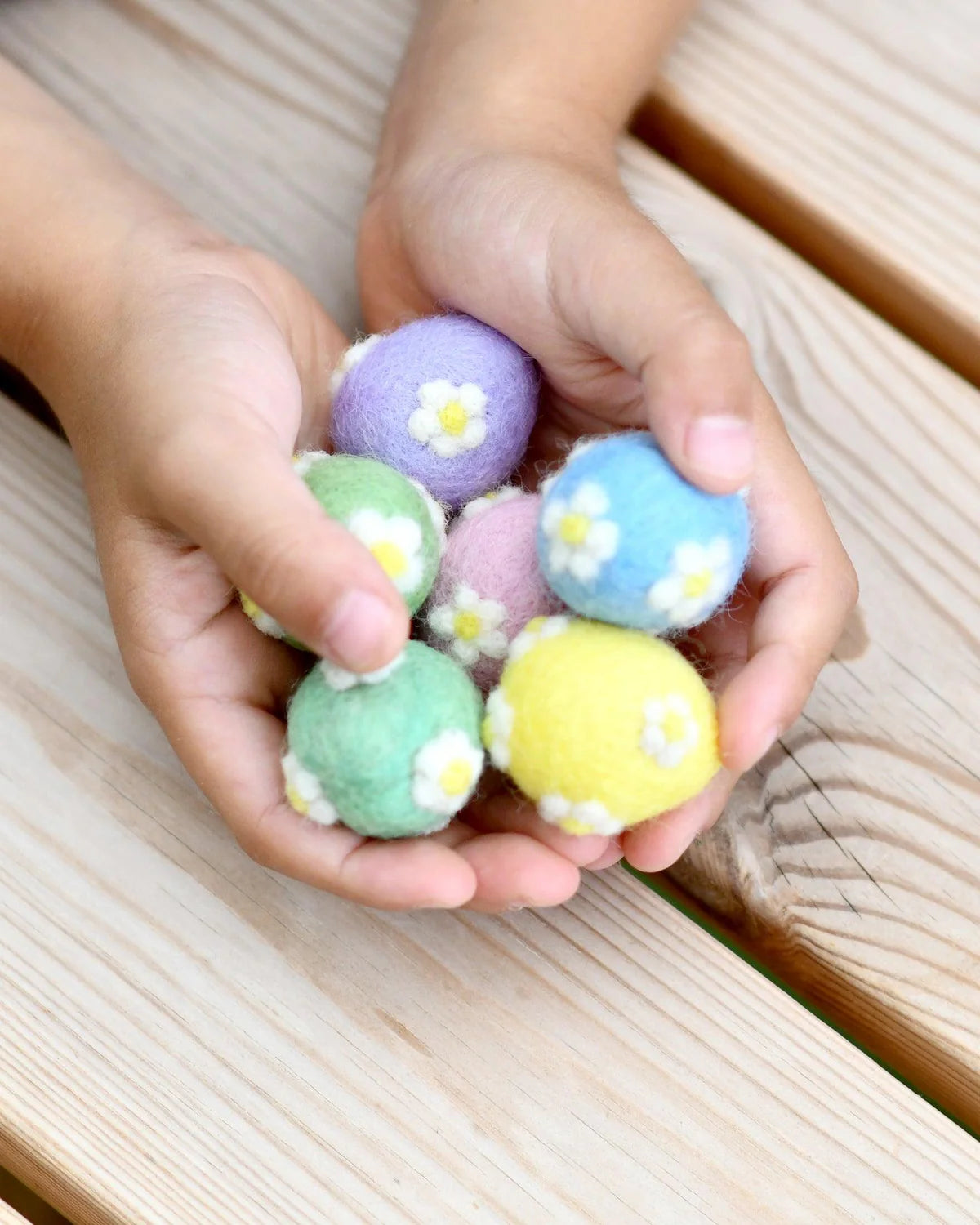 Felt pastel eggs with flowers ( set of 6)-Little Fish Co.