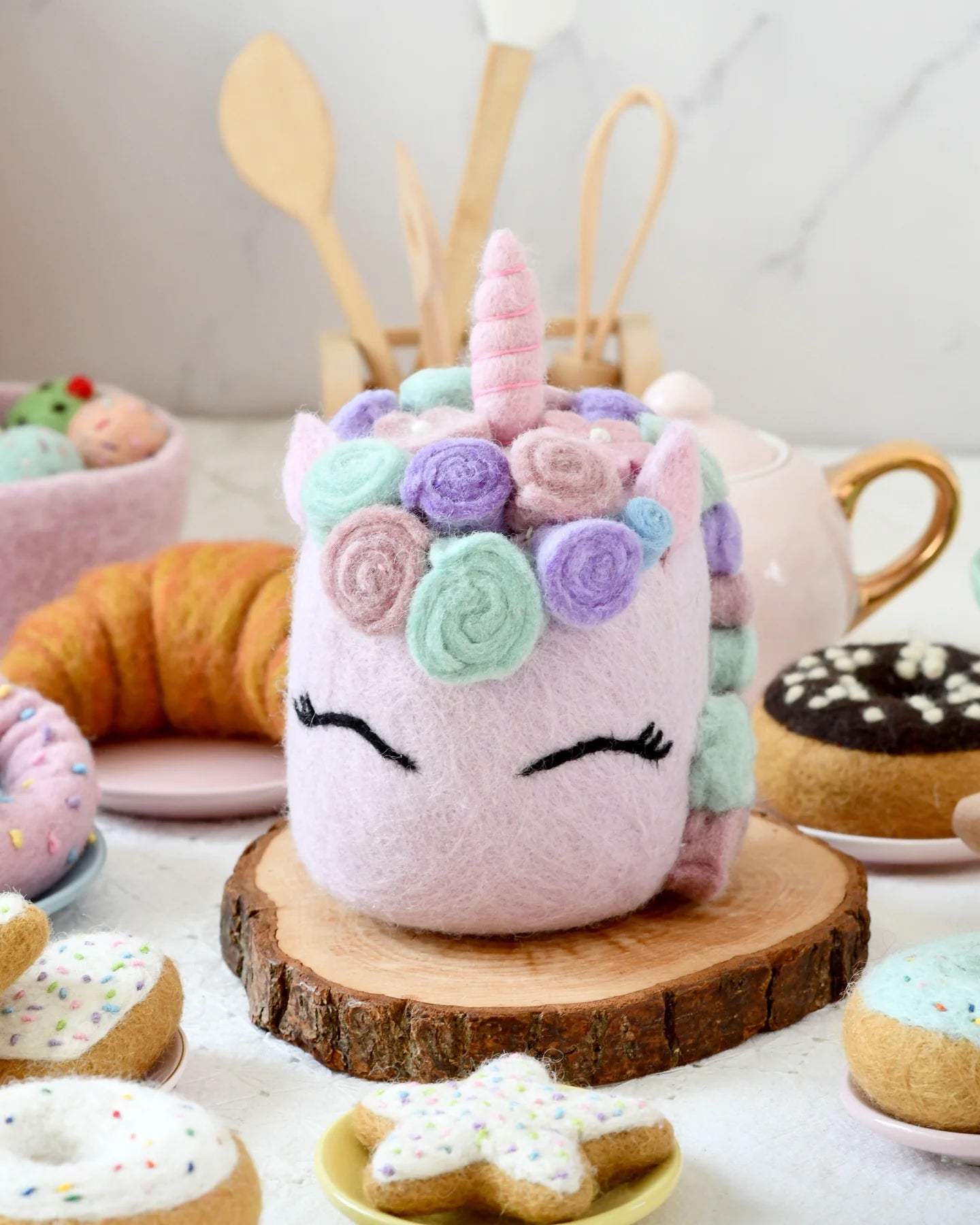 Felt unicorn cake -Pastel-Fun-Little Fish Co.