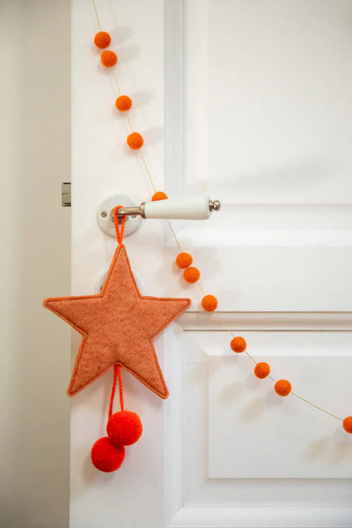 Muskhane Star with Pom Pom - Litchee/Orange