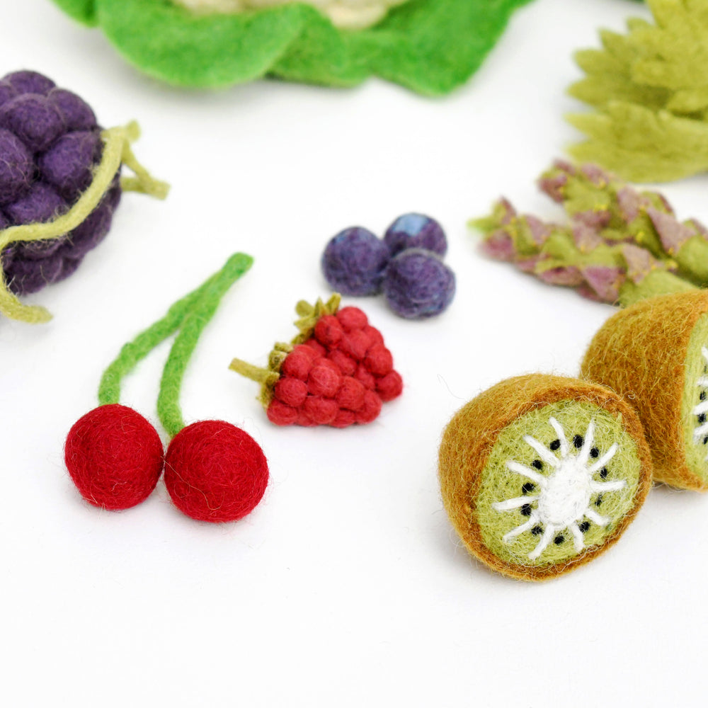 Felt Fruit and Veg Set C-Fun-Little Fish Co.